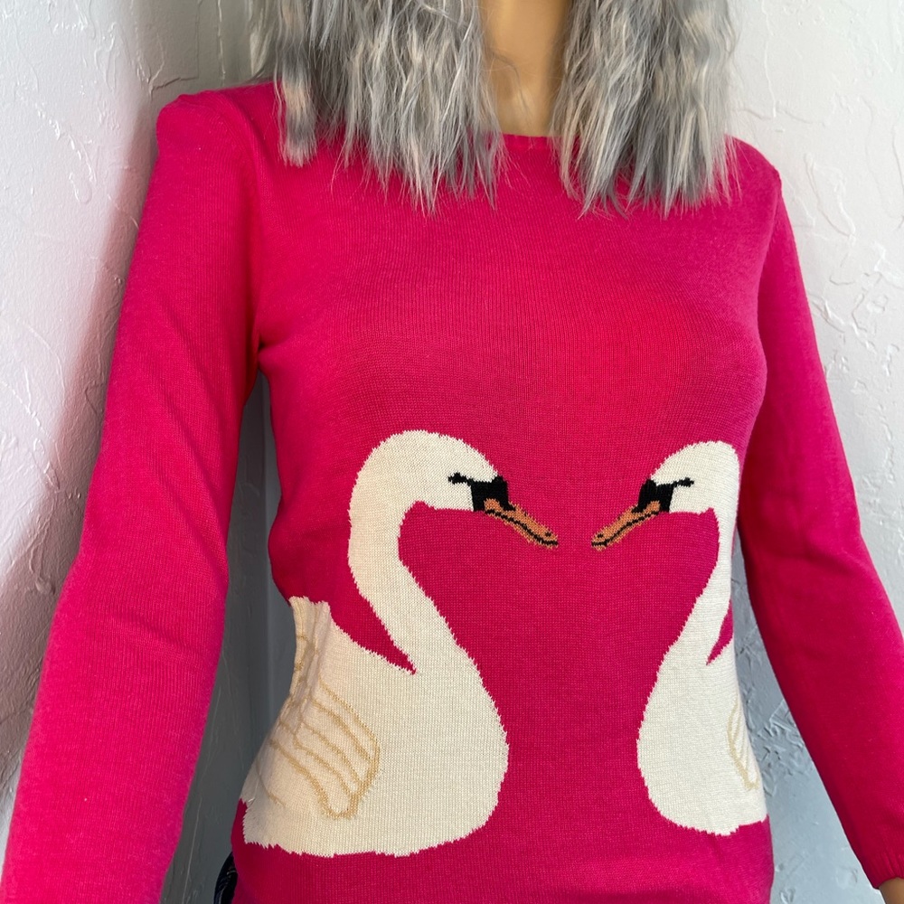 Cooperative Ladies Pink sweater with swans xs